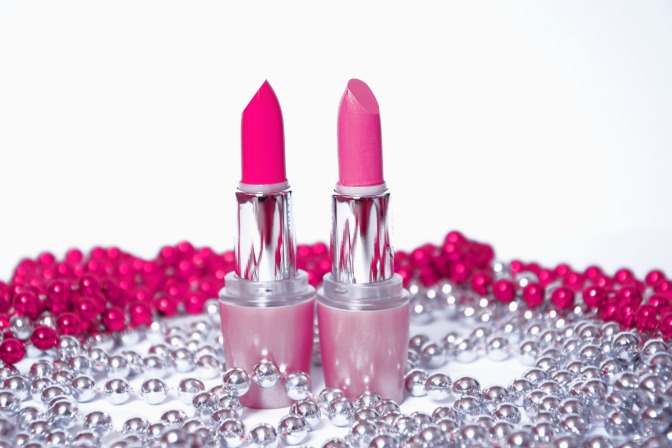 Shiny lipsticks for Social Media Engagement