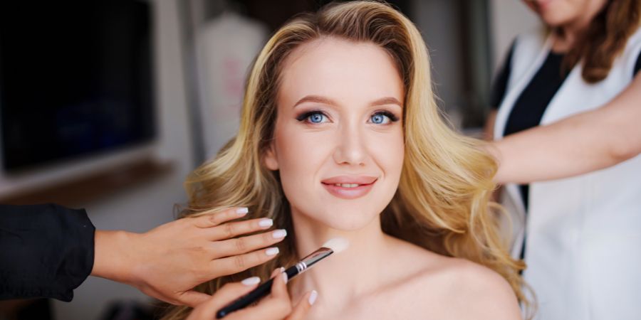 Basic skills every makeup artist should know in-post image 2
