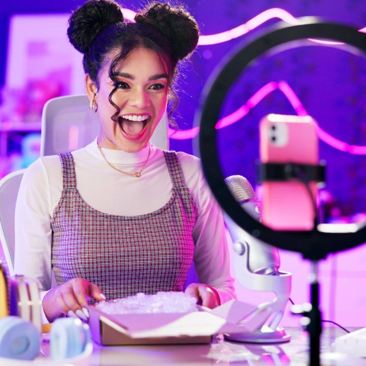 How to Launch a Successful Career as a Beauty Content Creator Feature Image