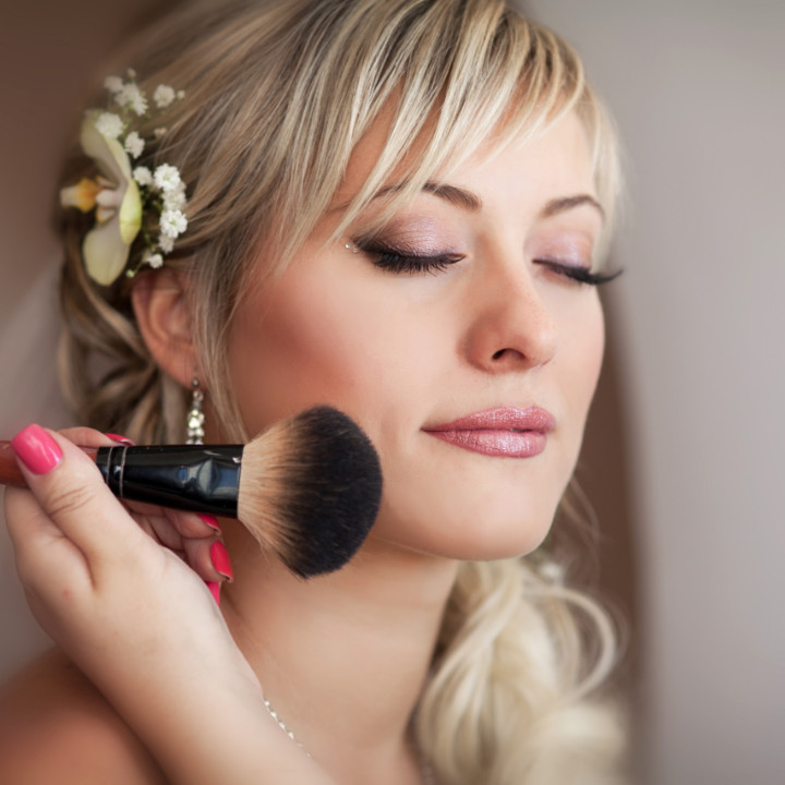 how to get an a in online makeup school