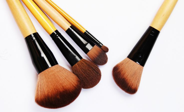 Vegan makeup brushes