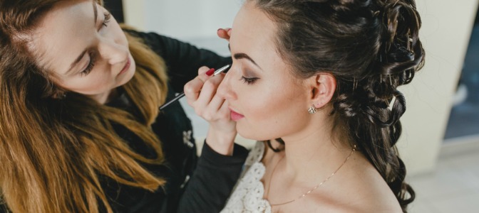 How to Become a Makeup Artist in Melbourne
