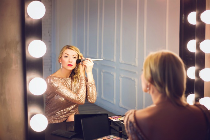 Celebrity makeup artist on set