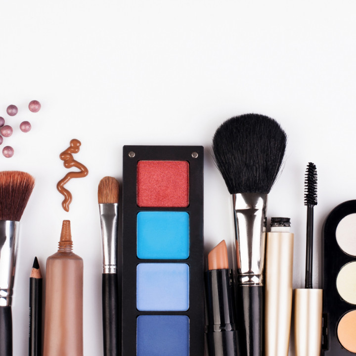QC Makeup Academy free makeup kit
