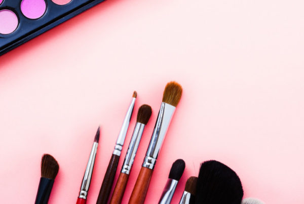 Discounts for makeup artists online