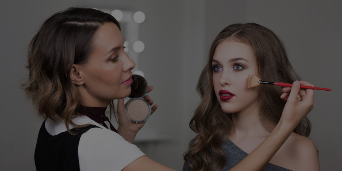 5 Reasons Why You SHOULDN’T Start a Career in Makeup Artistry