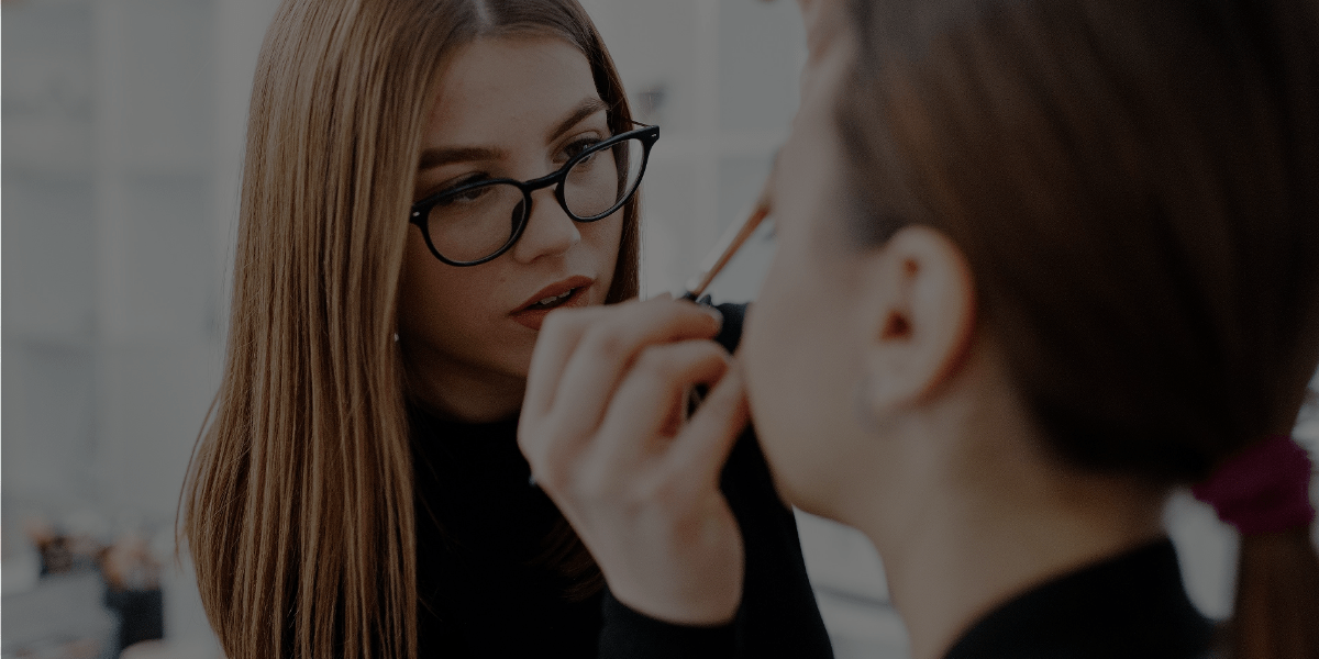 How to Be a Makeup Artist When You’re Introverted
