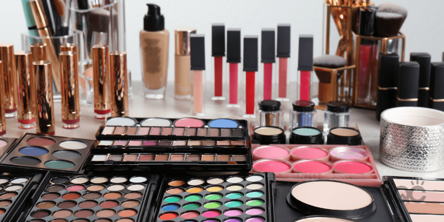 5 Tips for Booking Freelance Makeup Artist Jobs After