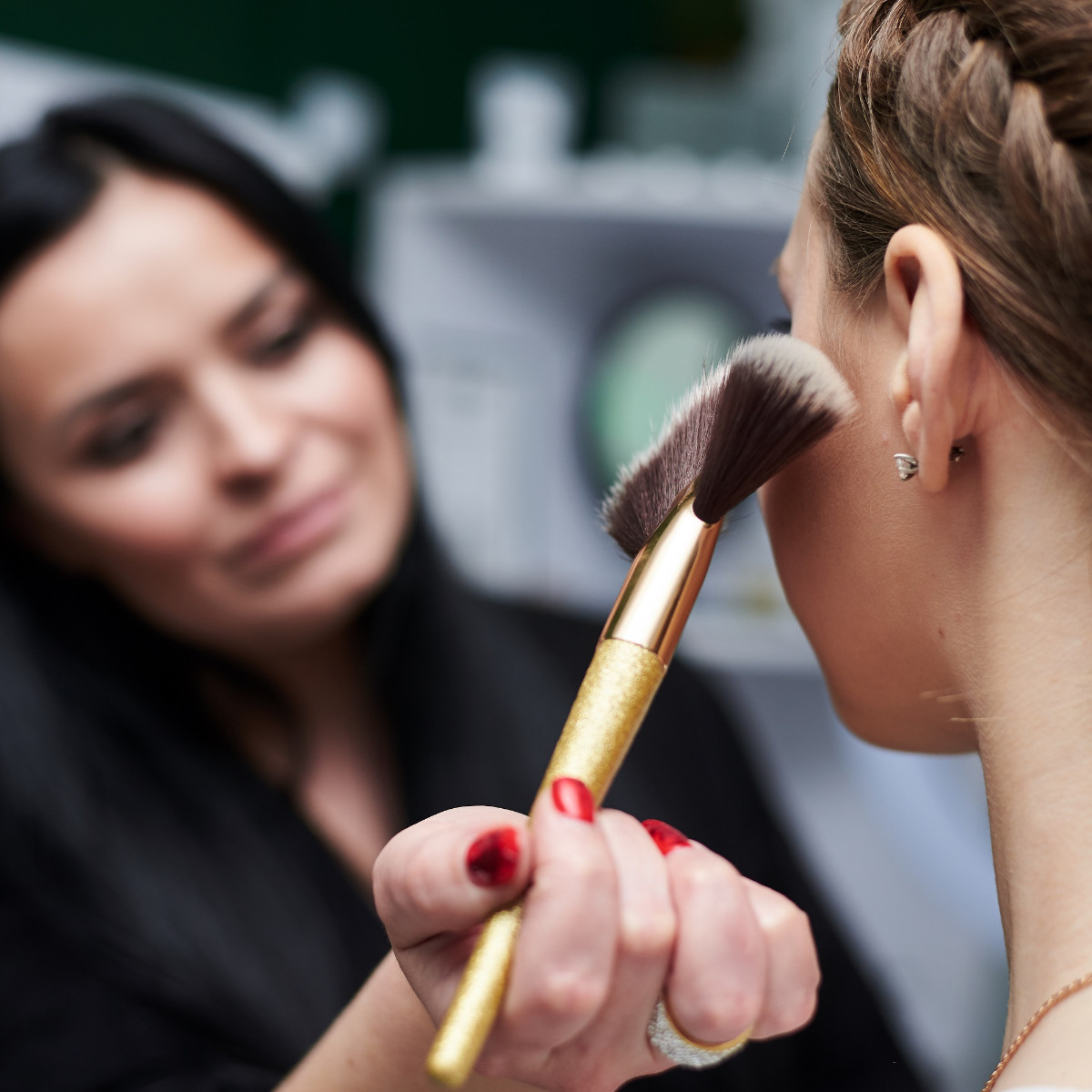 Master Makeup Artistry Course review, May 6 2021, Feature Image